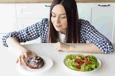 اضطراب الأكل – أسباب وأعراض وانواع وطرق علاج